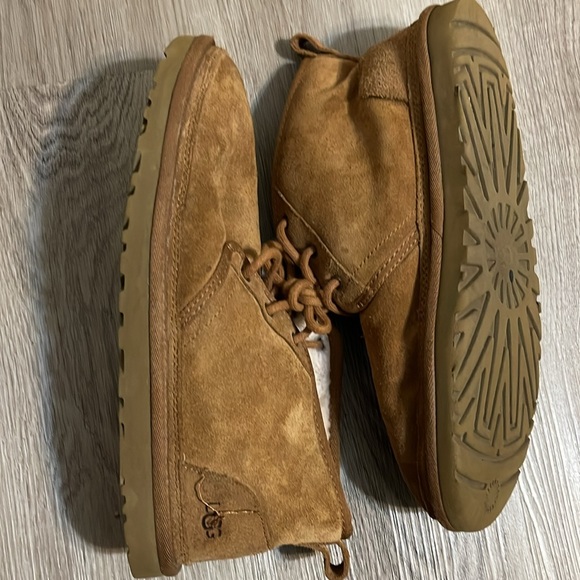 UGG Neumel Chukka Boot (Men) 10 - Picture 10 of 10